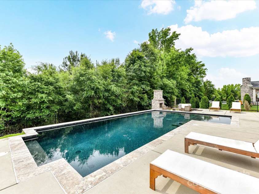 121 Enclave Meadows Lane, Matthews, NC 28104.  MLS# CAR4260114, YatesRealty ID 21550. 