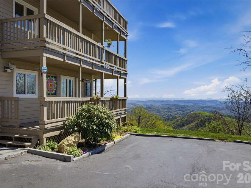 5970 Blowing Rock Boulevard, Lenoir, NC 28645.  MLS# CAR4366274, YatesRealty ID 21551. 