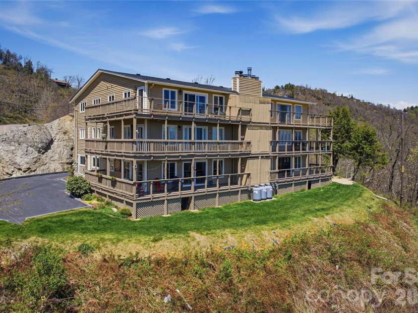 5970 Blowing Rock Boulevard, Lenoir, NC 28645.  MLS# CAR4366274, YatesRealty ID 21551. 