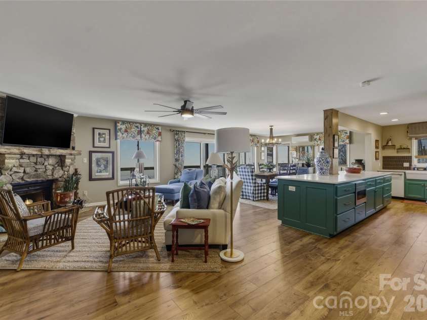 5970 Blowing Rock Boulevard, Lenoir, NC 28645.  MLS# CAR4366274, YatesRealty ID 21551. 