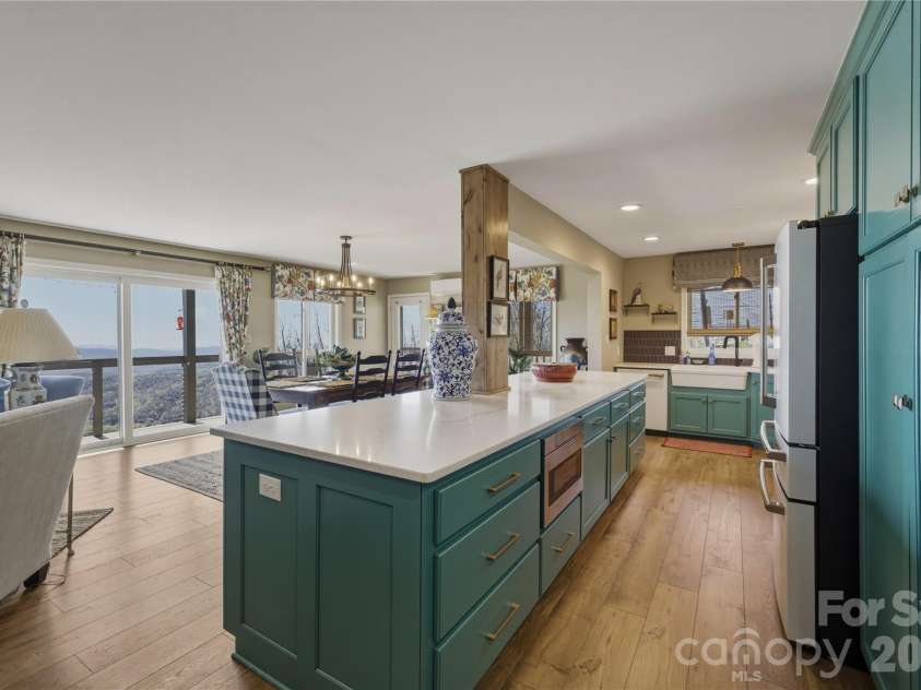 5970 Blowing Rock Boulevard, Lenoir, NC 28645.  MLS# CAR4366274, YatesRealty ID 21551. 