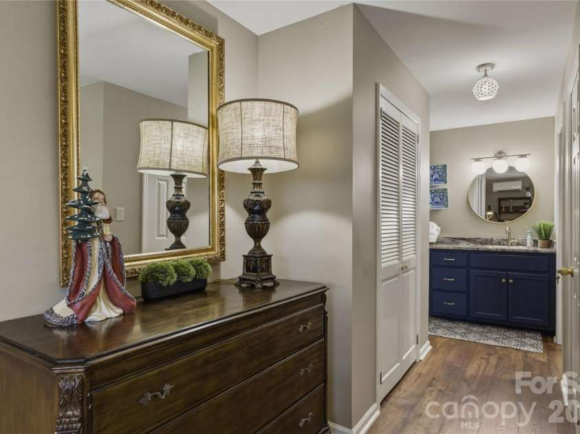 5970 Blowing Rock Boulevard, Lenoir, NC 28645.  MLS# CAR4366274, YatesRealty ID 21551. 
