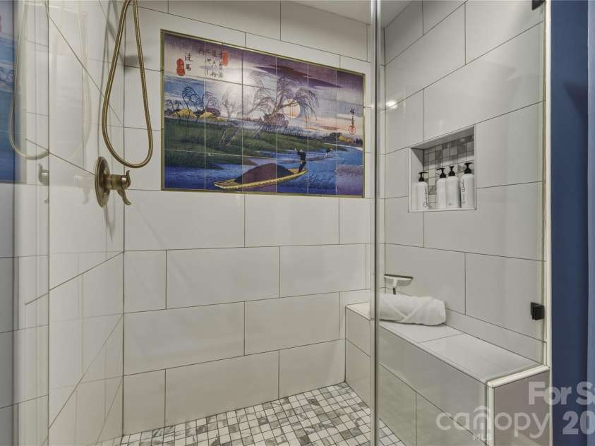 5970 Blowing Rock Boulevard, Lenoir, NC 28645.  MLS# CAR4366274, YatesRealty ID 21551. 