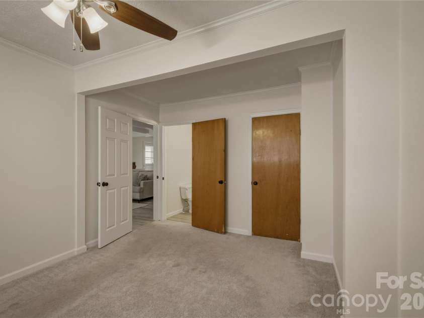 1348 Hibriten Drive, Lenoir, NC 28645.  MLS# CAR4370292, YatesRealty ID 21552. 