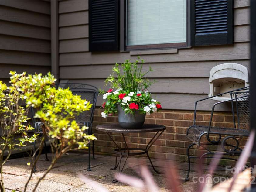 407 Sweetgum Drive, Fort Mill, SC 29715.  MLS# CAR4272607, YatesRealty ID 21552. 