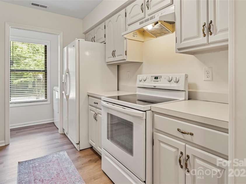 407 Sweetgum Drive, Fort Mill, SC 29715.  MLS# CAR4272607, YatesRealty ID 21552. 