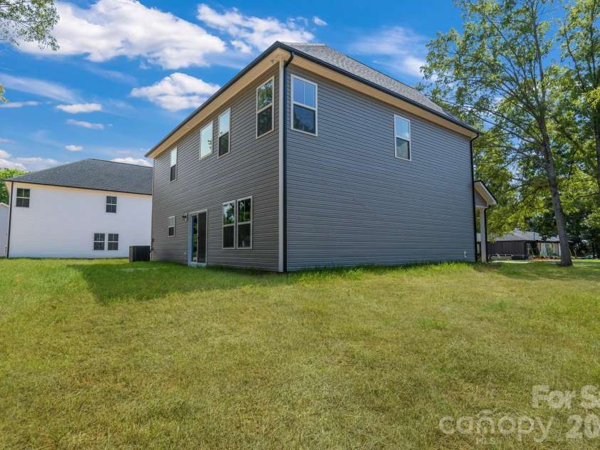 201 Henderson Circle, Harrisburg, NC 28075.  MLS# CAR4284809, YatesRealty ID 21553. 