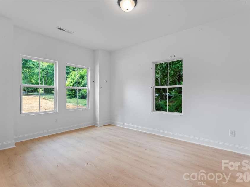 802 Patricia Avenue, Harrisburg, NC 28075.  MLS# CAR4285646, YatesRealty ID 21554. 