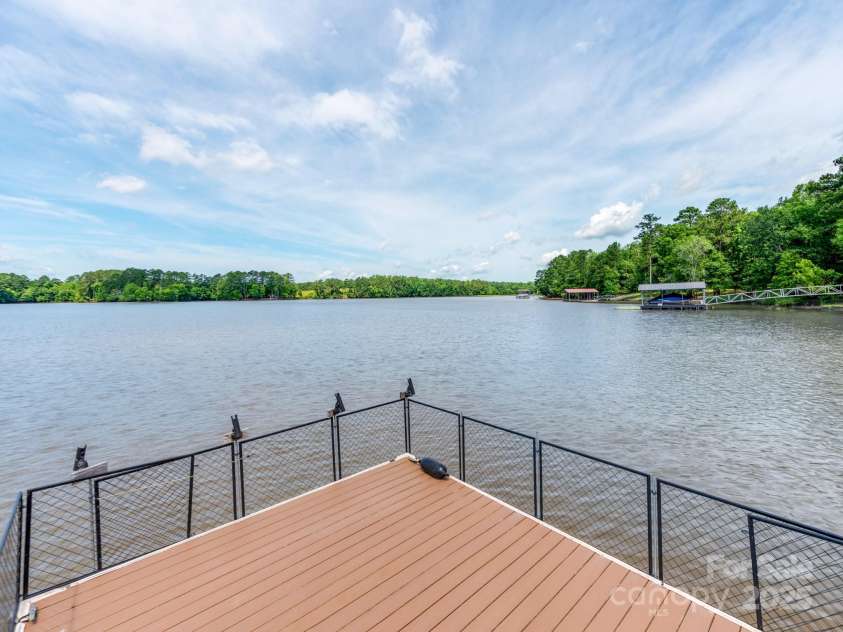 1879 Wateree Road, Winnsboro, SC 29180.  MLS# CAR4219254, YatesRealty ID 21556. 
