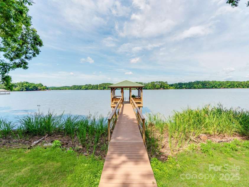 1879 Wateree Road, Winnsboro, SC 29180.  MLS# CAR4219254, YatesRealty ID 21556. 