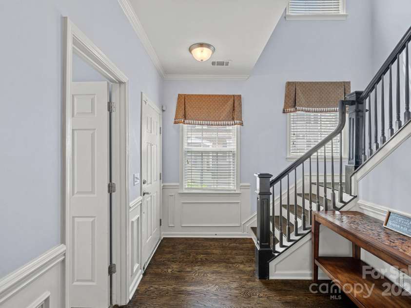 1948 Winpole Lane, Charlotte, NC 28273.  MLS# CAR4250979, YatesRealty ID 21557. 