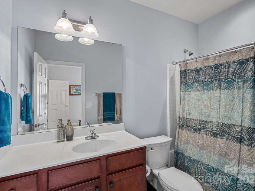 1948 Winpole Lane, Charlotte, NC 28273.  MLS# CAR4250979, YatesRealty ID 21557. 