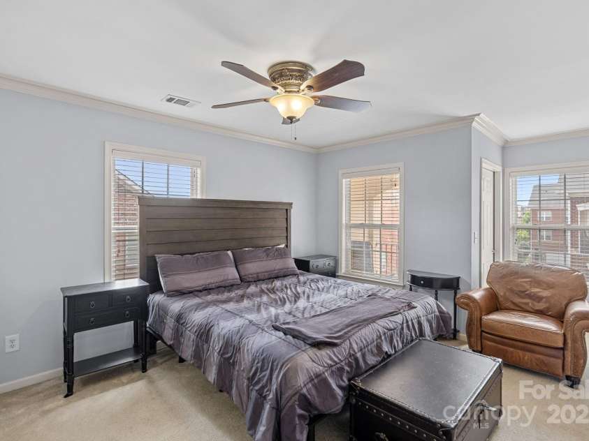 1948 Winpole Lane, Charlotte, NC 28273.  MLS# CAR4250979, YatesRealty ID 21557. 