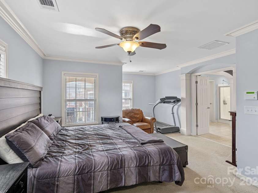 1948 Winpole Lane, Charlotte, NC 28273.  MLS# CAR4250979, YatesRealty ID 21557. 