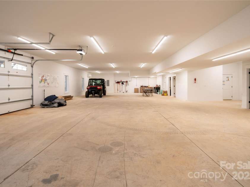 1555 Royal Lane, Lenoir, NC 28645.  MLS# CAR4243068, YatesRealty ID 2156. GIANT Basement Garage