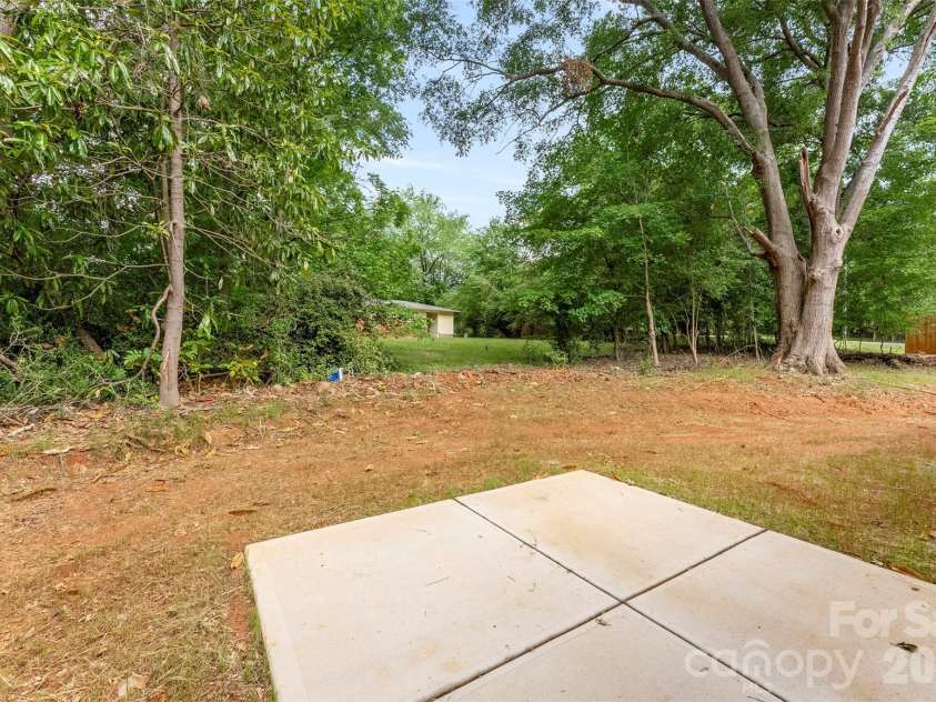 1618 Eaves Road, Shelby, NC 28152.  MLS# CAR4389221, YatesRealty ID 2156. 