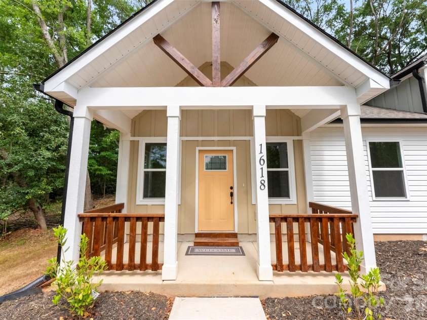 1618 Eaves Road, Shelby, NC 28152.  MLS# CAR4389221, YatesRealty ID 2156. 