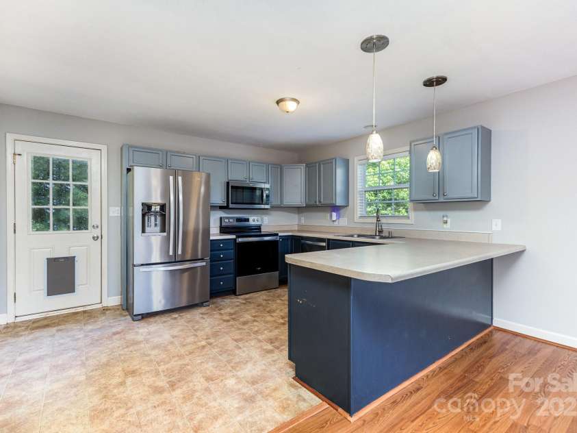 1221 Woodpecker Drive, Clover, SC 29710.  MLS# CAR4256731, YatesRealty ID 21560. 