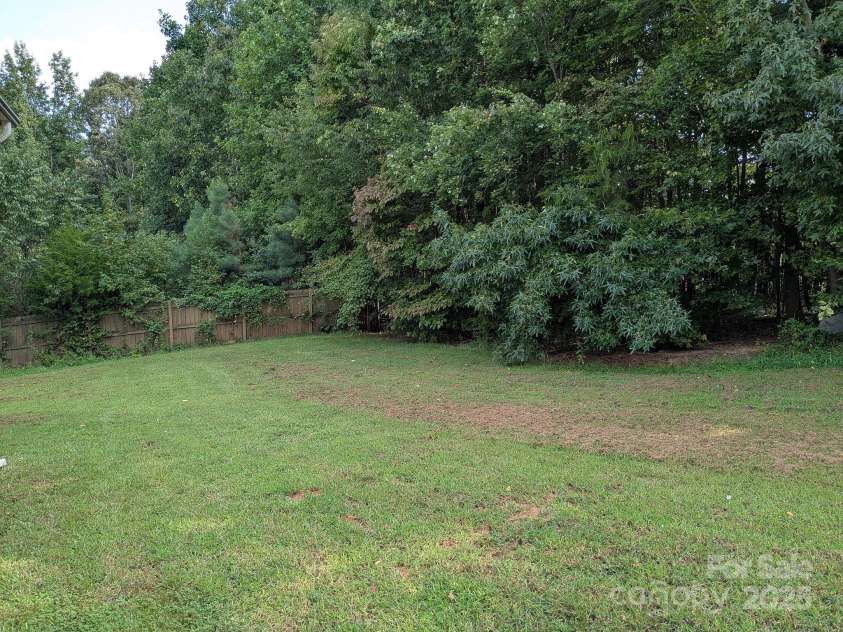 1221 Woodpecker Drive, Clover, SC 29710.  MLS# CAR4299882, YatesRealty ID 21560. 