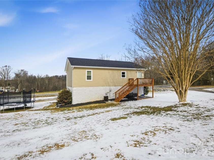 3375 Clarks Chapel Road, Lenoir, NC 28645.  MLS# CAR4336696, YatesRealty ID 21560. 