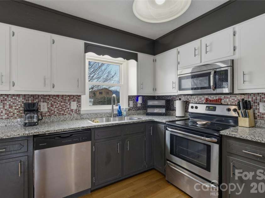 3375 Clarks Chapel Road, Lenoir, NC 28645.  MLS# CAR4336696, YatesRealty ID 21560. 