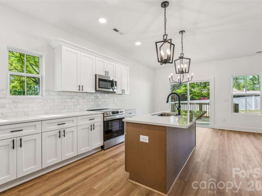 321 Henderson Circle, Harrisburg, NC 28075.  MLS# CAR4366750, YatesRealty ID 21564. 