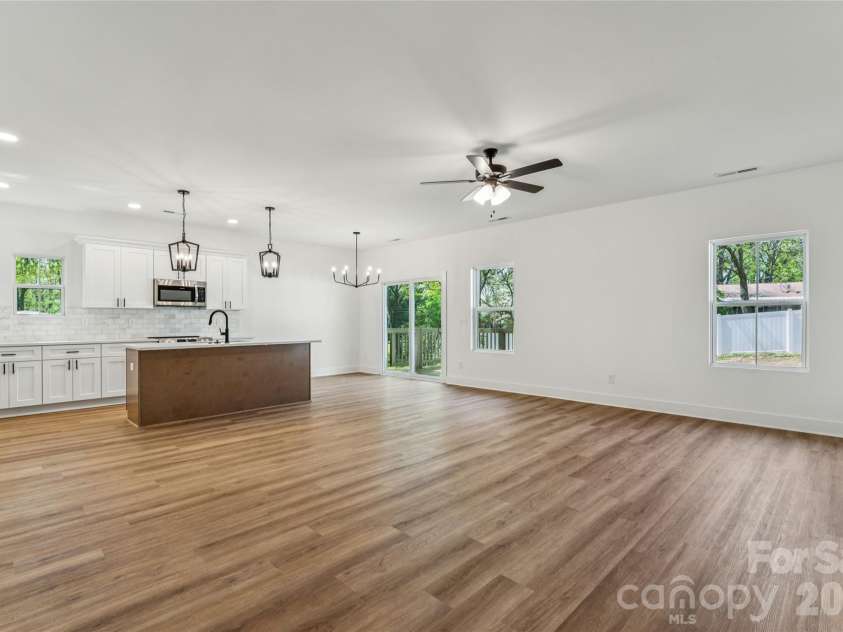 321 Henderson Circle, Harrisburg, NC 28075.  MLS# CAR4366750, YatesRealty ID 21564. 