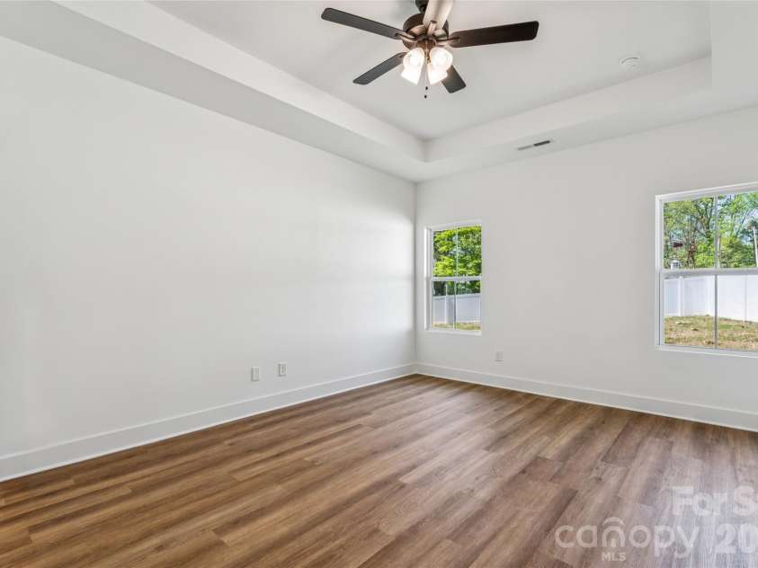 321 Henderson Circle, Harrisburg, NC 28075.  MLS# CAR4366750, YatesRealty ID 21564. 