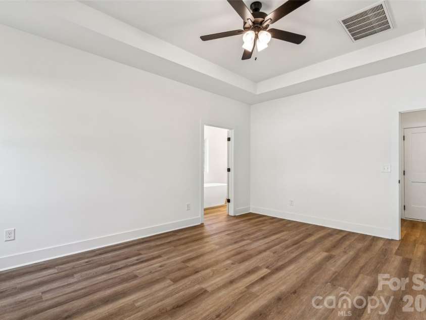 321 Henderson Circle, Harrisburg, NC 28075.  MLS# CAR4366750, YatesRealty ID 21564. 