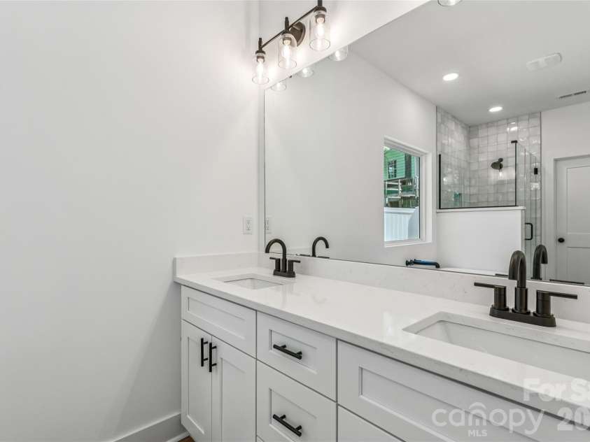 321 Henderson Circle, Harrisburg, NC 28075.  MLS# CAR4366750, YatesRealty ID 21564. 