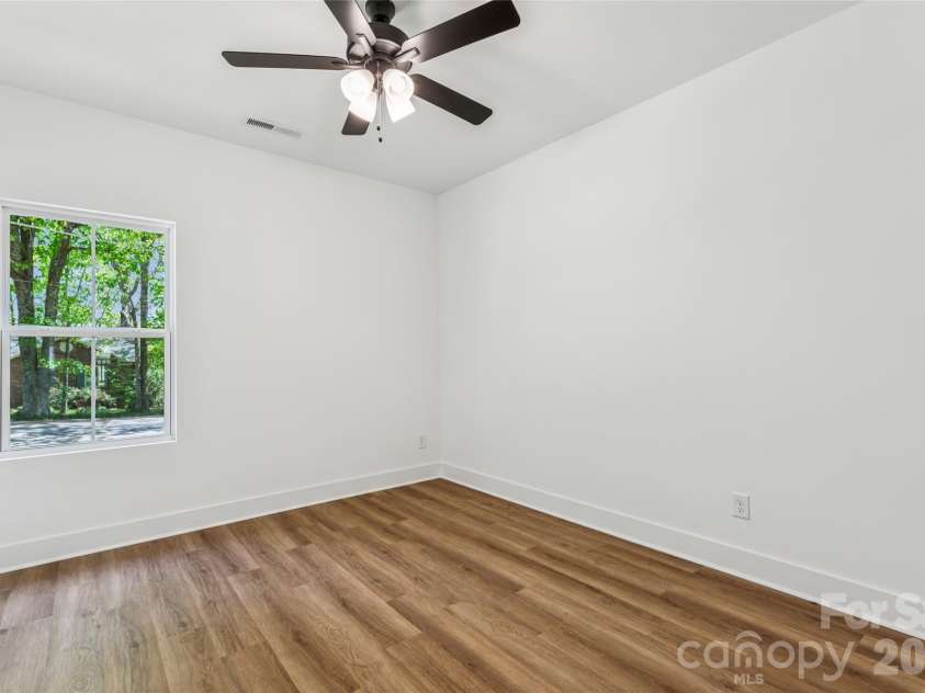 321 Henderson Circle, Harrisburg, NC 28075.  MLS# CAR4366750, YatesRealty ID 21564. 