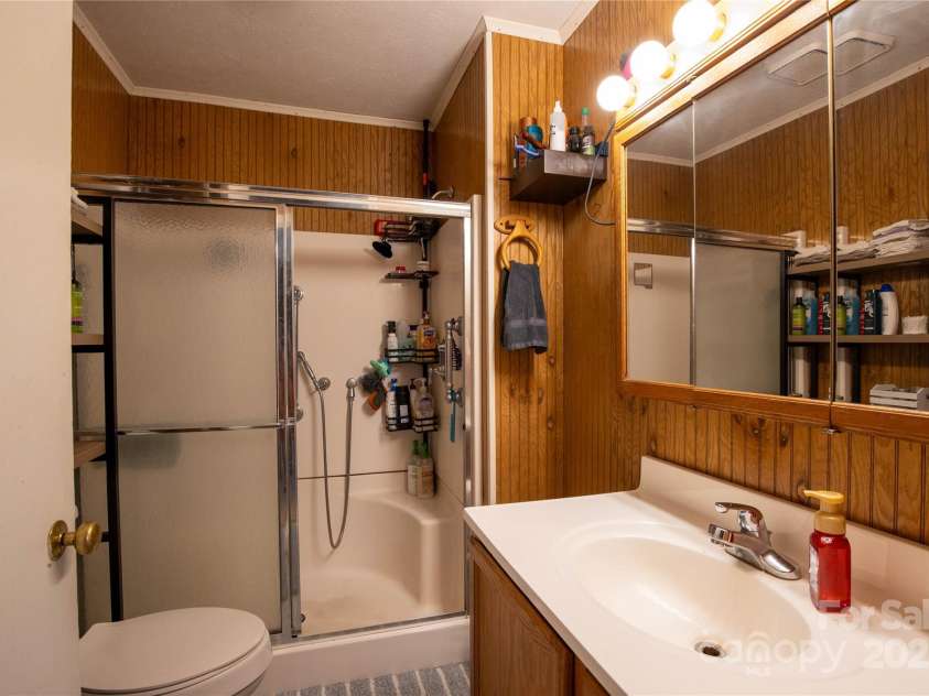 1424 Bear Creek Road, Bakersville, NC 28705.  MLS# CAR4272504, YatesRealty ID 21565. 