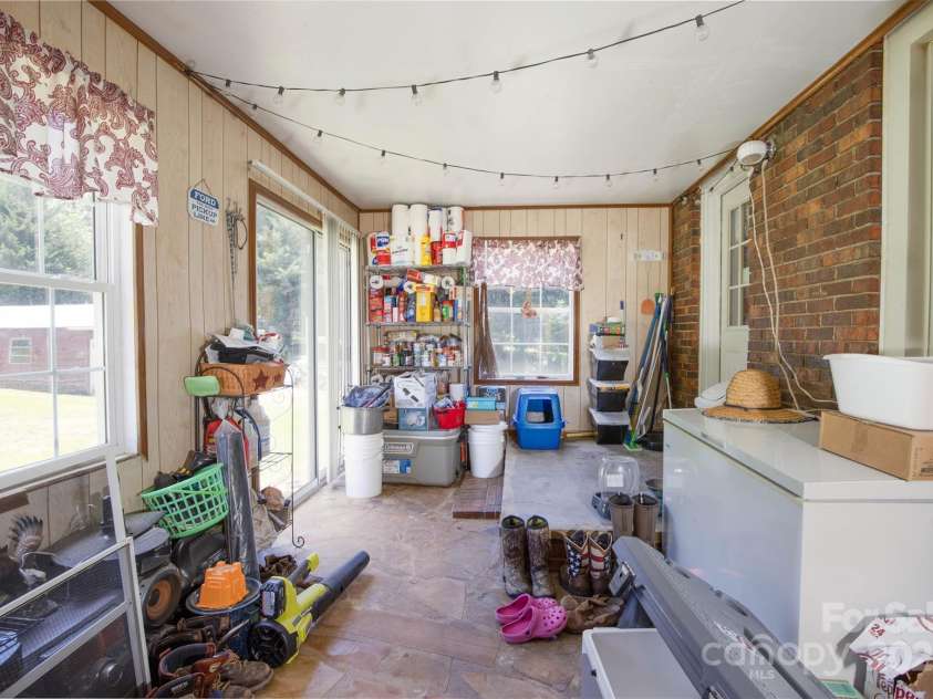 1424 Bear Creek Road, Bakersville, NC 28705.  MLS# CAR4272504, YatesRealty ID 21565. 