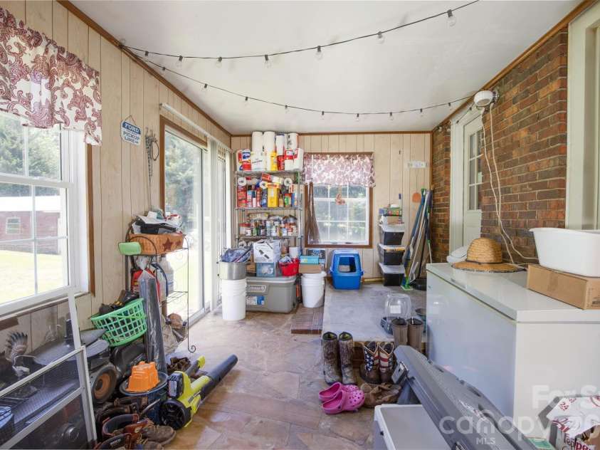 1424 Bear Creek Road, Bakersville, NC 28705.  MLS# CAR4272504, YatesRealty ID 21565. 