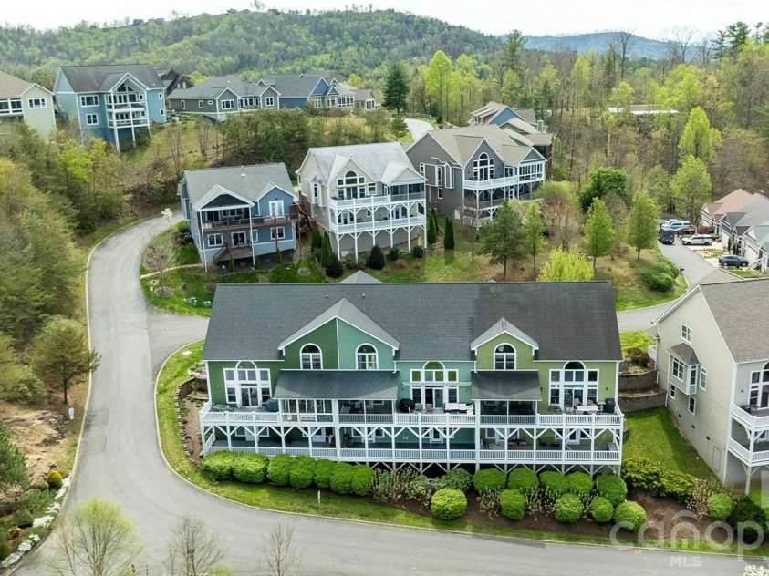 5 Gemini Heights, Weaverville, NC 28787.  MLS# CAR4341848, YatesRealty ID 21565. 