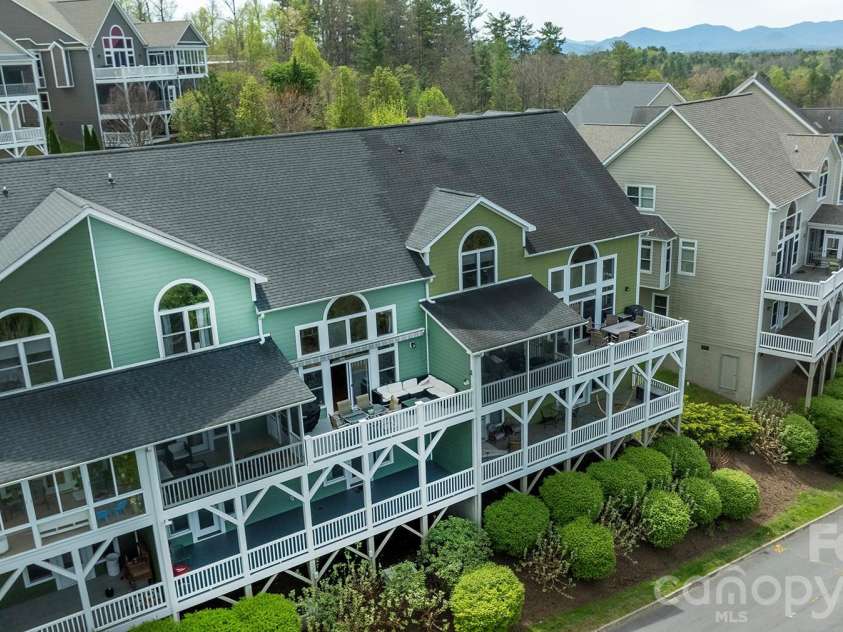 5 Gemini Heights, Weaverville, NC 28787.  MLS# CAR4341848, YatesRealty ID 21565. 