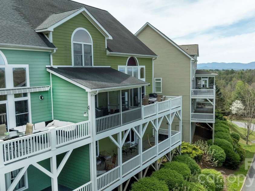 5 Gemini Heights, Weaverville, NC 28787.  MLS# CAR4341848, YatesRealty ID 21565. 