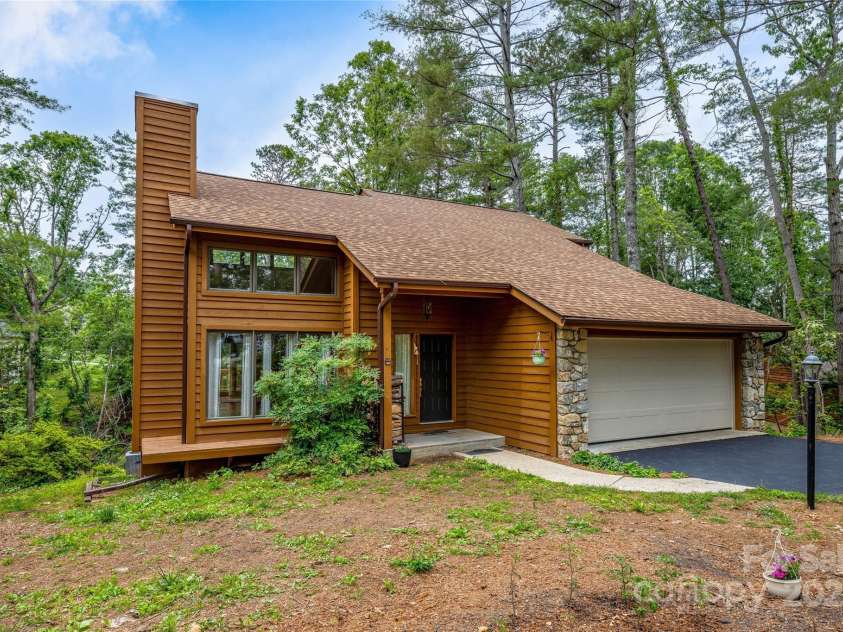 1 Mistic Cove, Fletcher, NC 28732.  MLS# CAR4254040, YatesRealty ID 21566. 