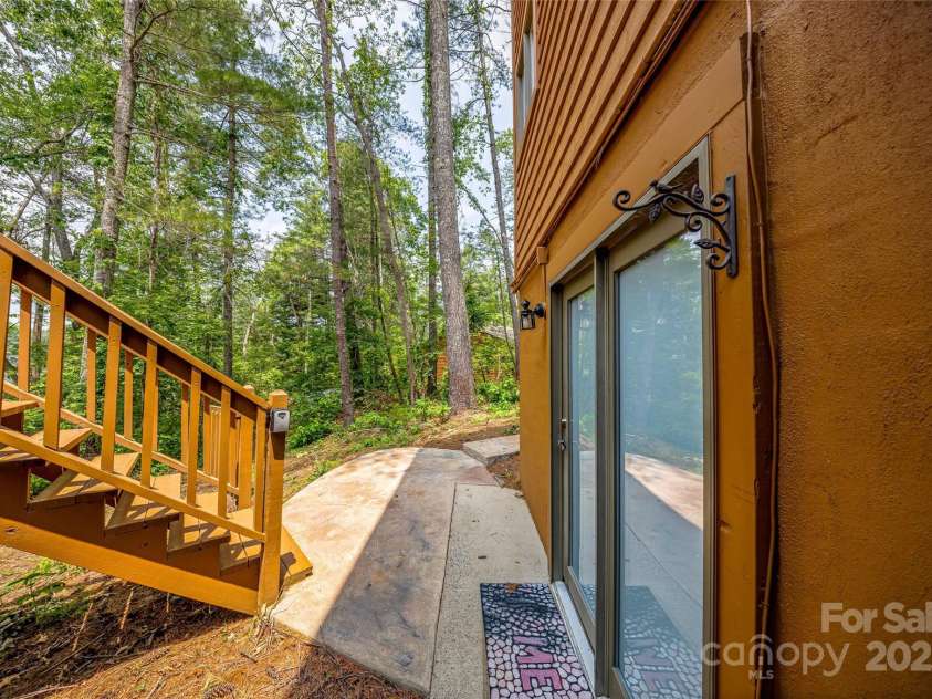 1 Mistic Cove, Fletcher, NC 28732.  MLS# CAR4254040, YatesRealty ID 21566. 