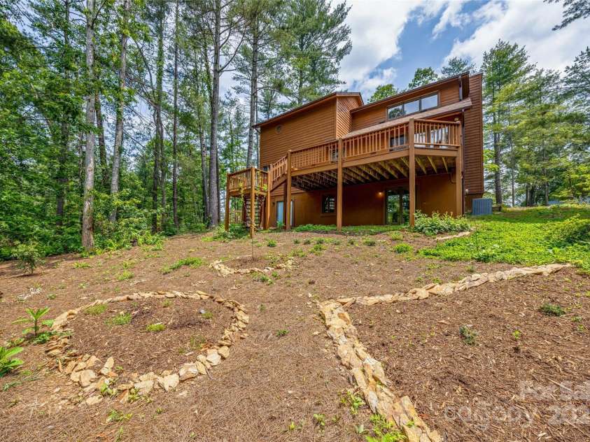 1 Mistic Cove, Fletcher, NC 28732.  MLS# CAR4254040, YatesRealty ID 21566. 