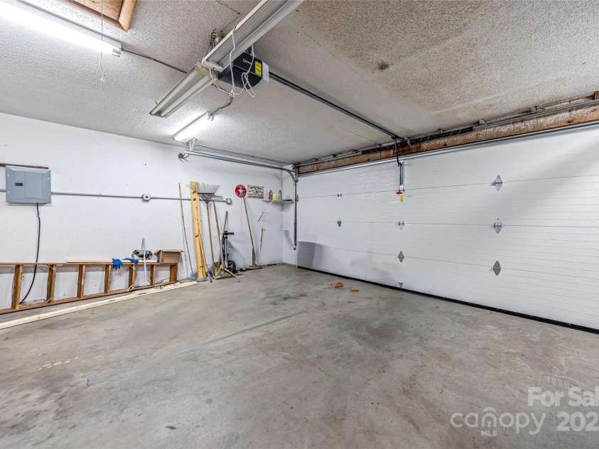 1 Mistic Cove, Fletcher, NC 28732.  MLS# CAR4254040, YatesRealty ID 21566. 