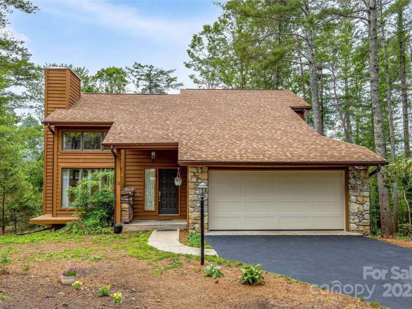 1 Mistic Cove, Fletcher, NC 28732.  MLS# CAR4254040, YatesRealty ID 21566. 