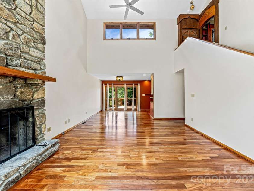 1 Mistic Cove, Fletcher, NC 28732.  MLS# CAR4254040, YatesRealty ID 21566. 