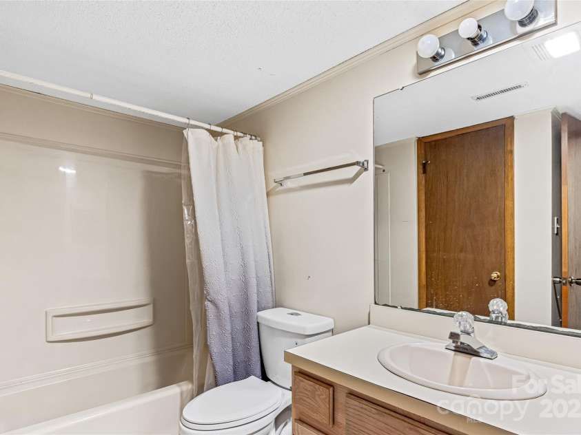 1 Mistic Cove, Fletcher, NC 28732.  MLS# CAR4254040, YatesRealty ID 21566. 