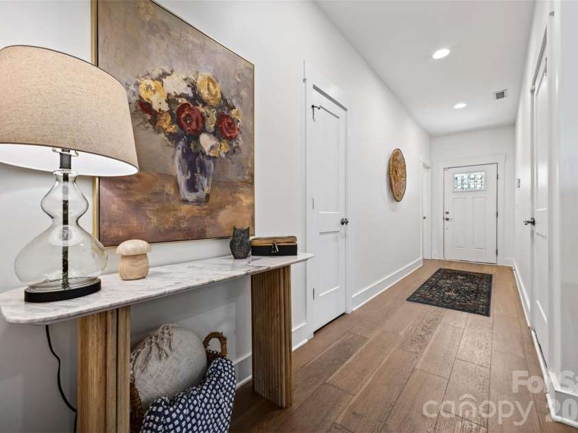 62 Dillingham Road, Asheville, NC 28805.  MLS# CAR4370349, YatesRealty ID 21567. Beautiful entry hall