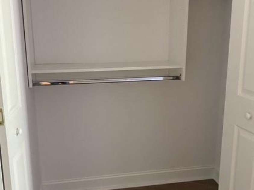 176 B Wash Creek Drive, Hendersonville, NC 28739.  MLS# CAR4269530, YatesRealty ID 21569. 