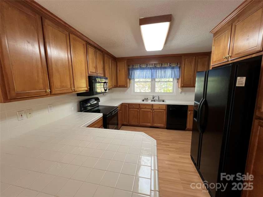 25397 Stony Mountain Road, Albemarle, NC 28001.  MLS# CAR4314846, YatesRealty ID 2157. Kitchen