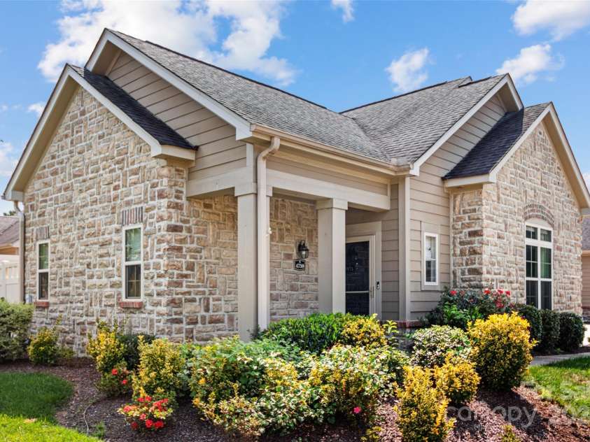 4759 Polo Gate Boulevard, Charlotte, NC 28216.  MLS# CAR4181175, YatesRealty ID 2157. Front