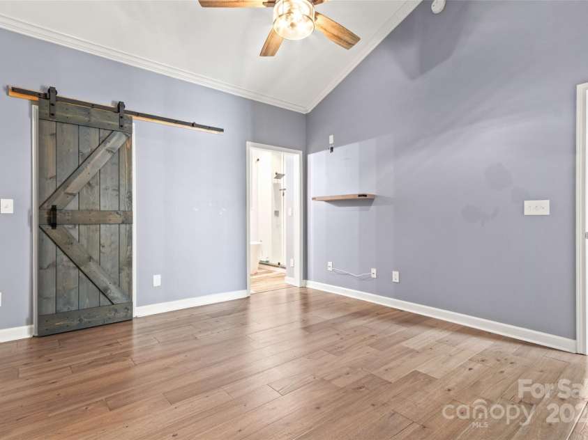 4759 Polo Gate Boulevard, Charlotte, NC 28216.  MLS# CAR4181175, YatesRealty ID 2157. Primary bedroom