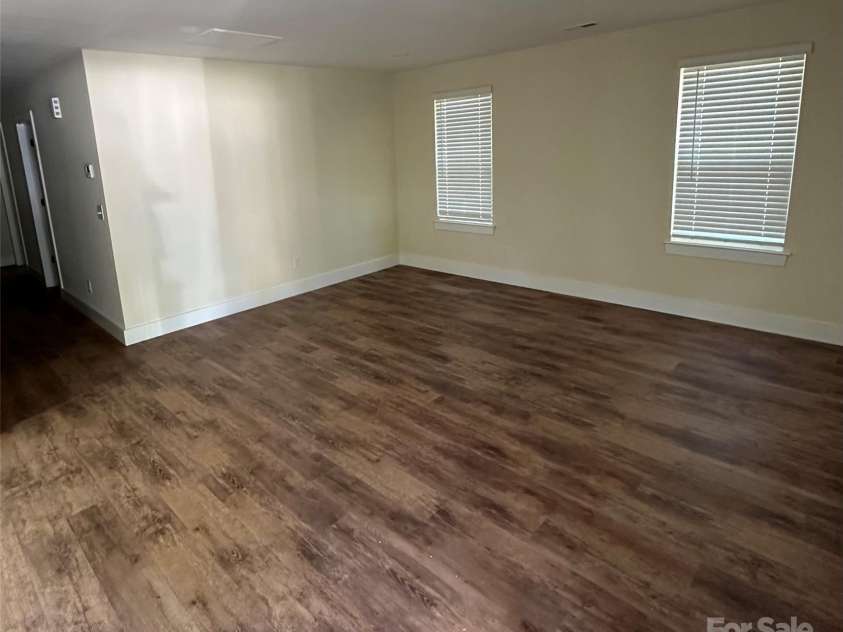 307 Wilson Street, Monroe, NC 28112.  MLS# CAR4269668, YatesRealty ID 21571. Living Room
